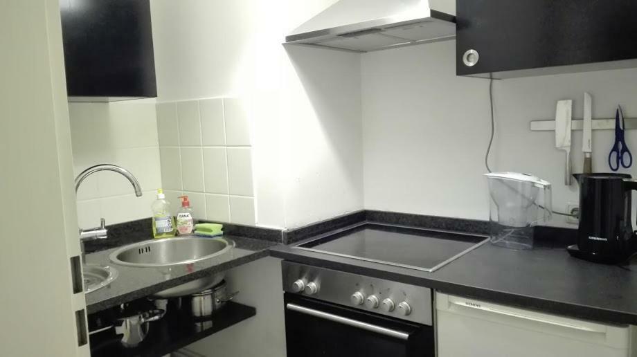 Apartment In Sternschanze Хамбург Екстериор снимка