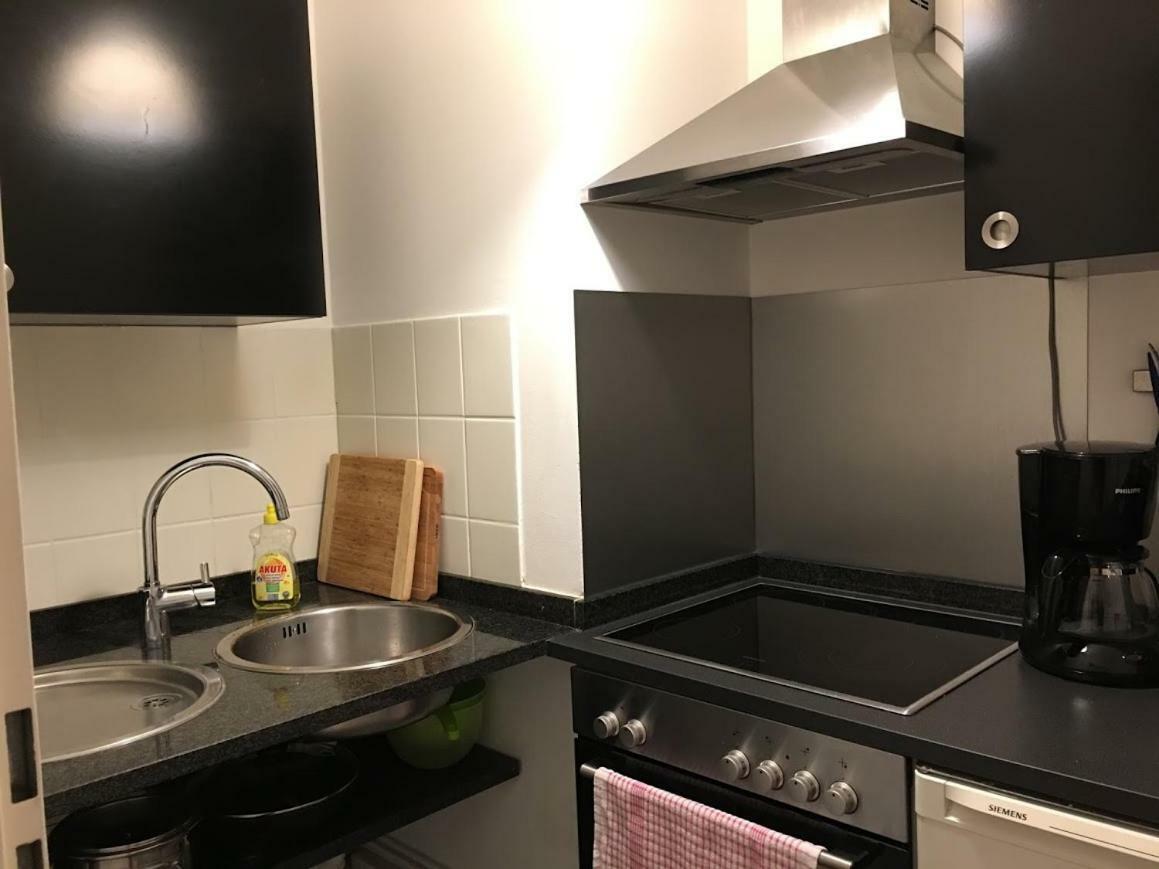 Apartment In Sternschanze Хамбург Екстериор снимка
